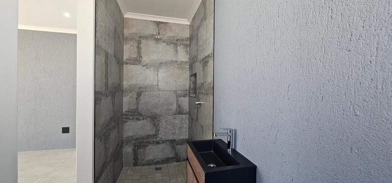 3 Bedroom Property for Sale in Country Club Western Cape